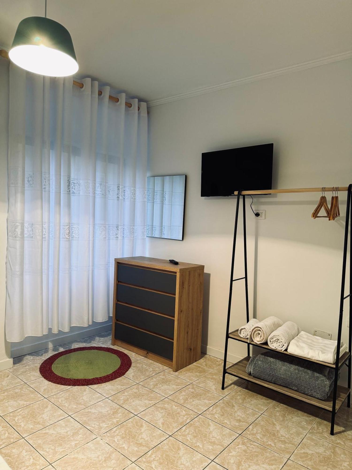 Hi5 Rooms Тирана Екстер'єр фото