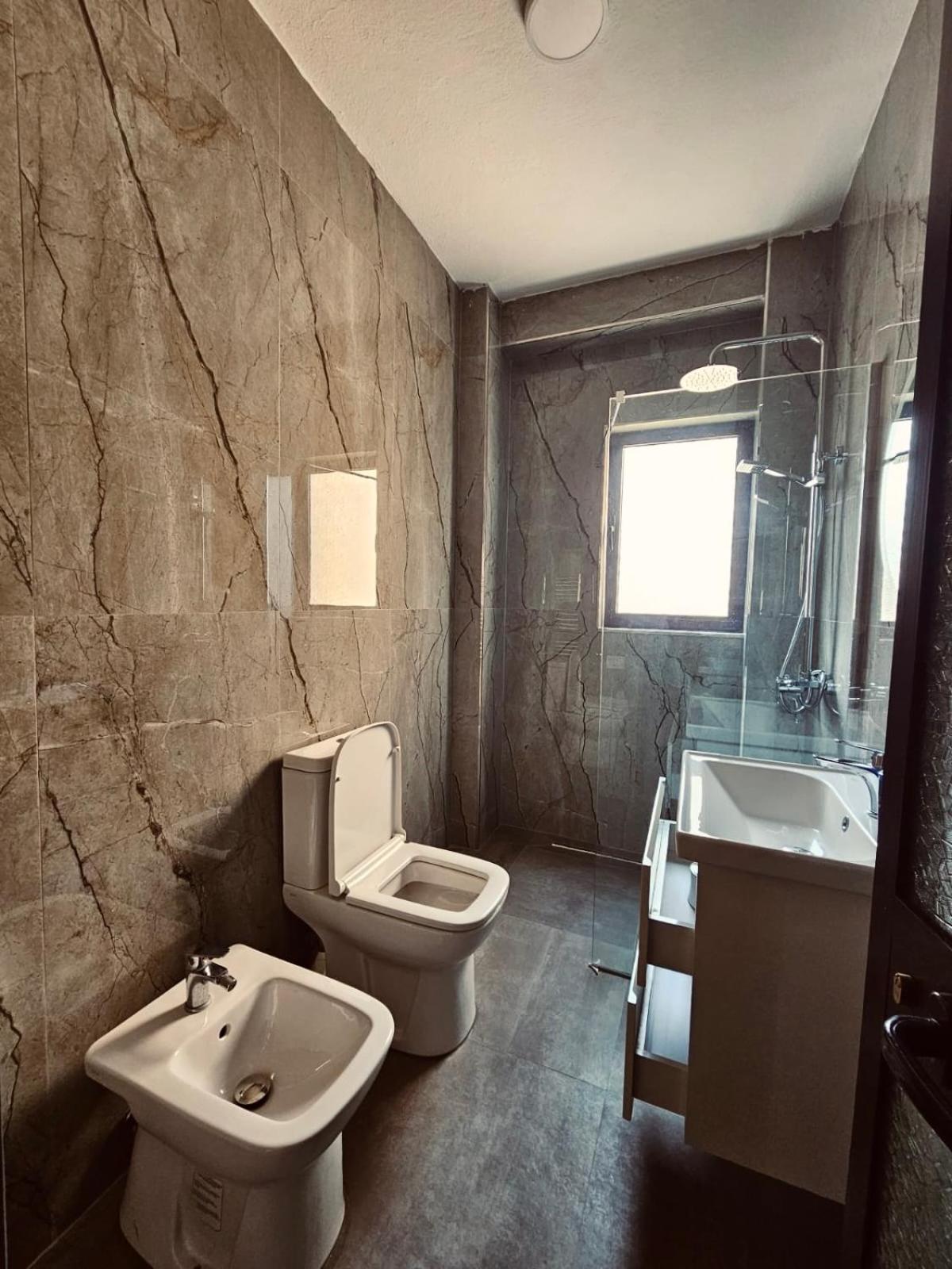 Hi5 Rooms Тирана Екстер'єр фото
