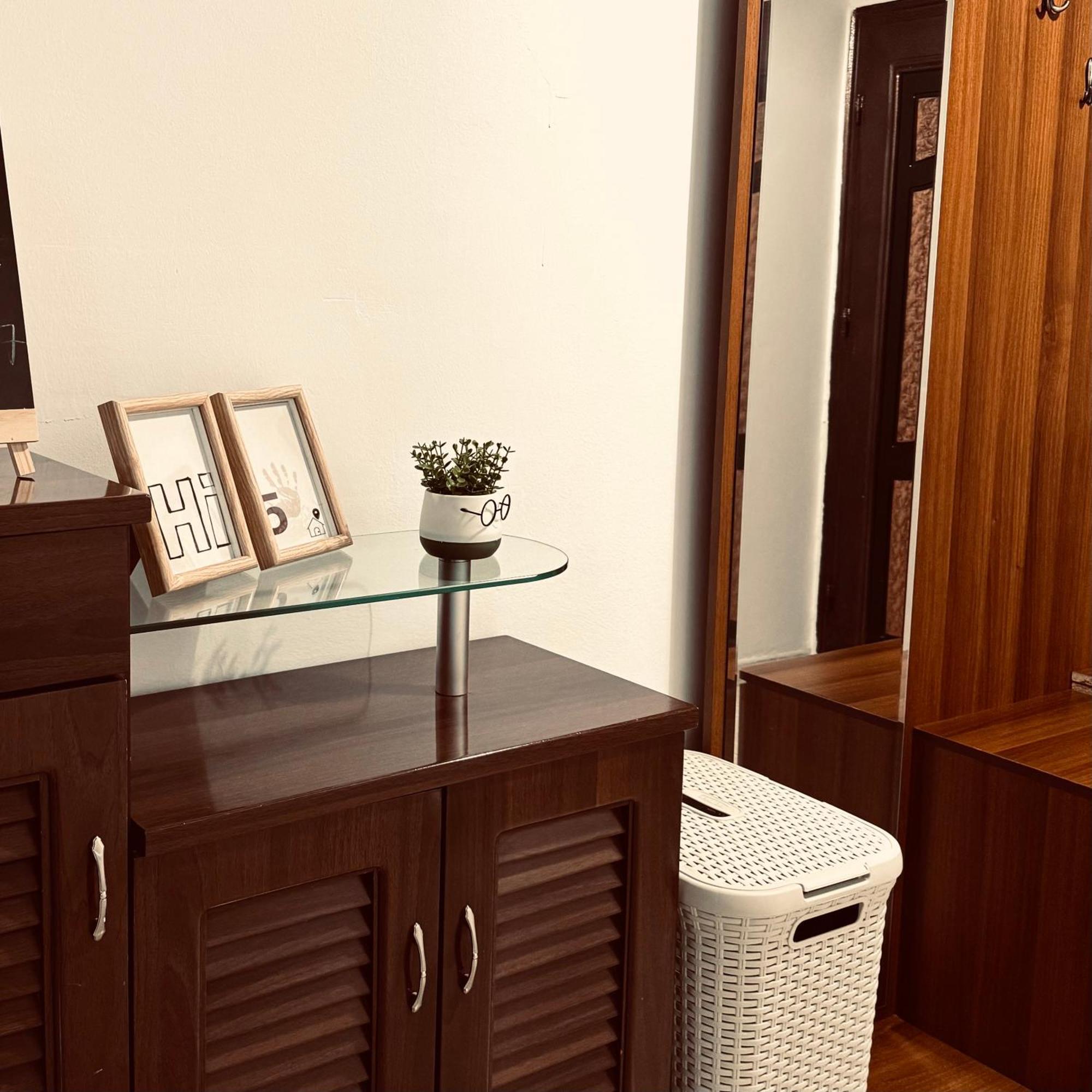 Hi5 Rooms Тирана Екстер'єр фото