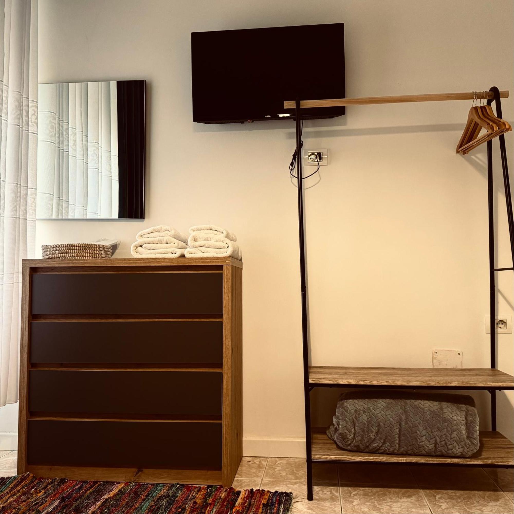 Hi5 Rooms Тирана Екстер'єр фото